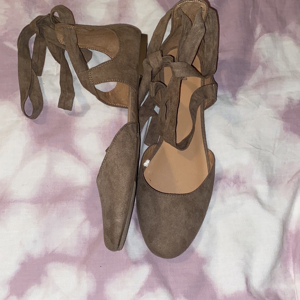 Tan Lace-up flat - Picture 3 of 4